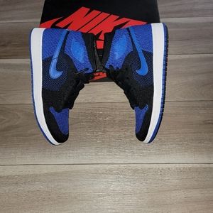 Air Jordan 1s Retro Hi FlyKnit